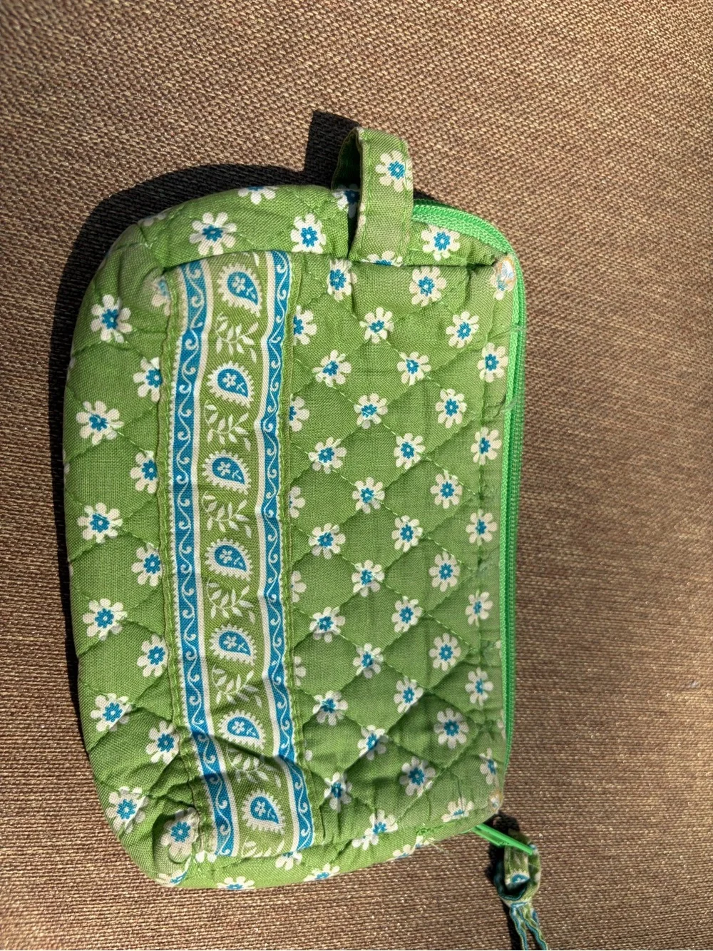 Vera Bradley Apple Green Quilted Floral Zipper Pouch VINTAGE